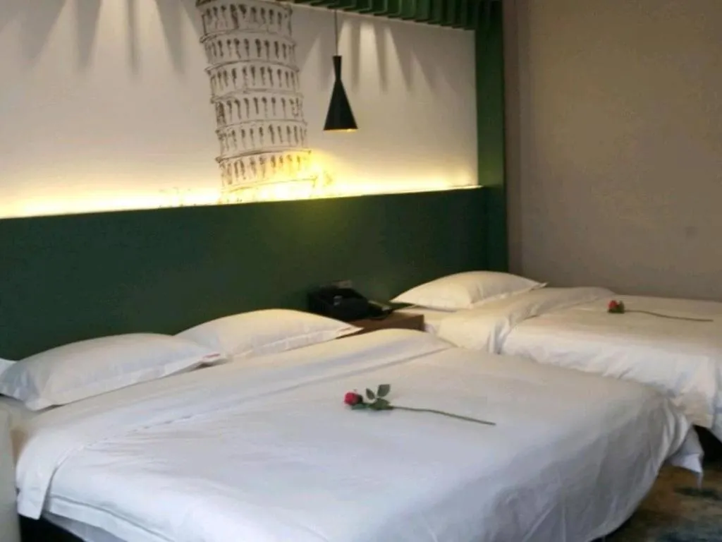 Shell Hotel Zhengzhou East High-Speed Railway Station Zhengdong Commerical Center