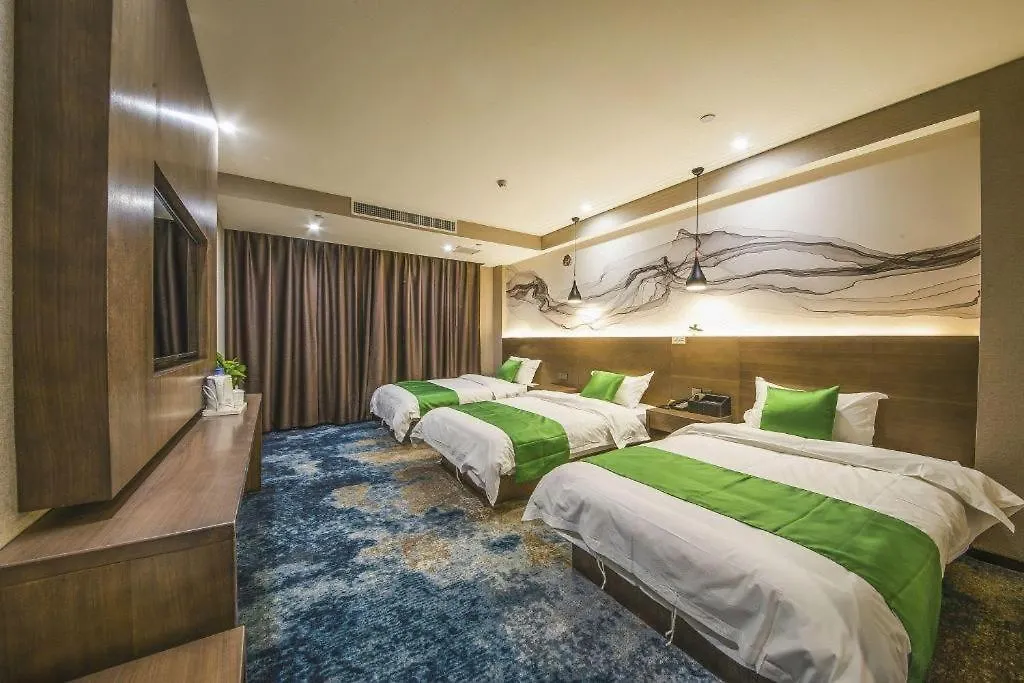 Shell Hotel Zhengzhou East High-Speed Railway Station Zhengdong Commerical Center 2*,