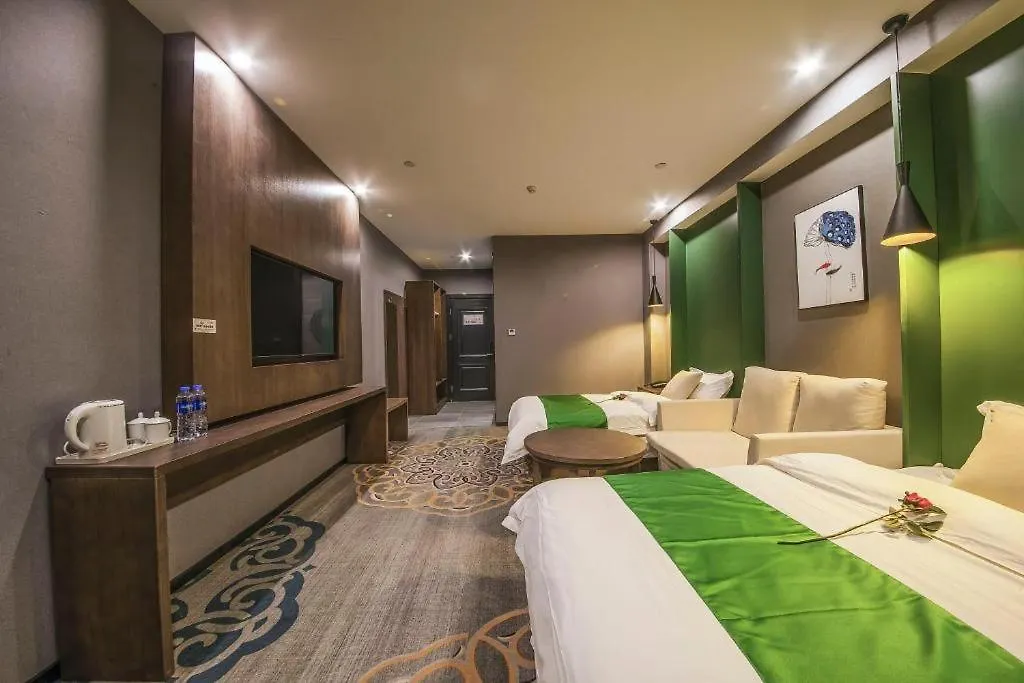 Shell Hotel Zhengzhou East High-Speed Railway Station Zhengdong Commerical Center