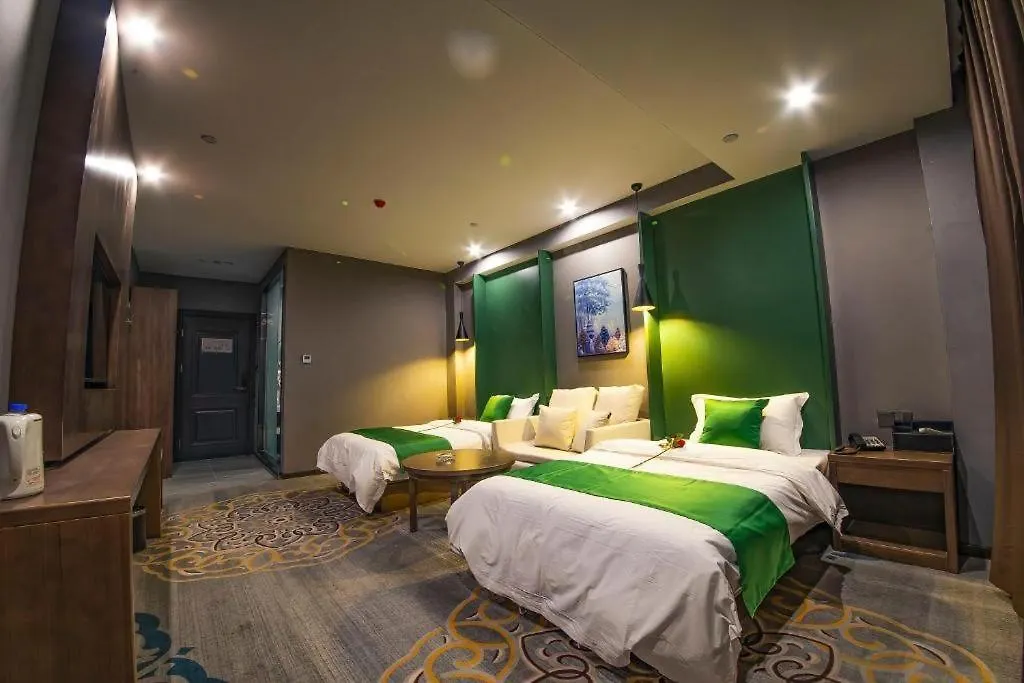 Shell Hotel Zhengzhou East High-Speed Railway Station Zhengdong Commerical Center
