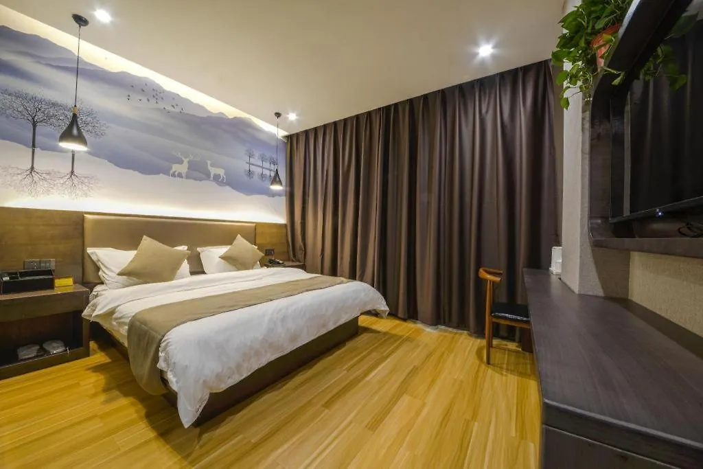 **  Shell Hotel Zhengzhou East High-Speed Railway Station Zhengdong Commerical Center China