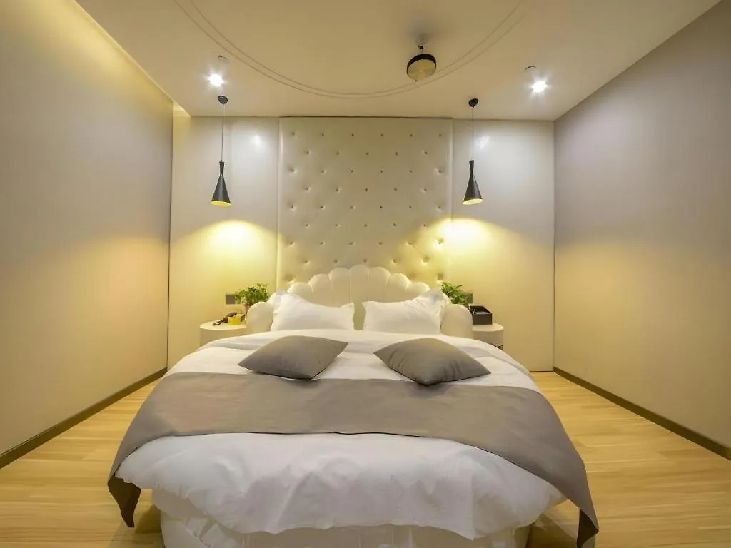 Shell Hotel Zhengzhou East High-Speed Railway Station Zhengdong Commerical Center 2*,  Kina
