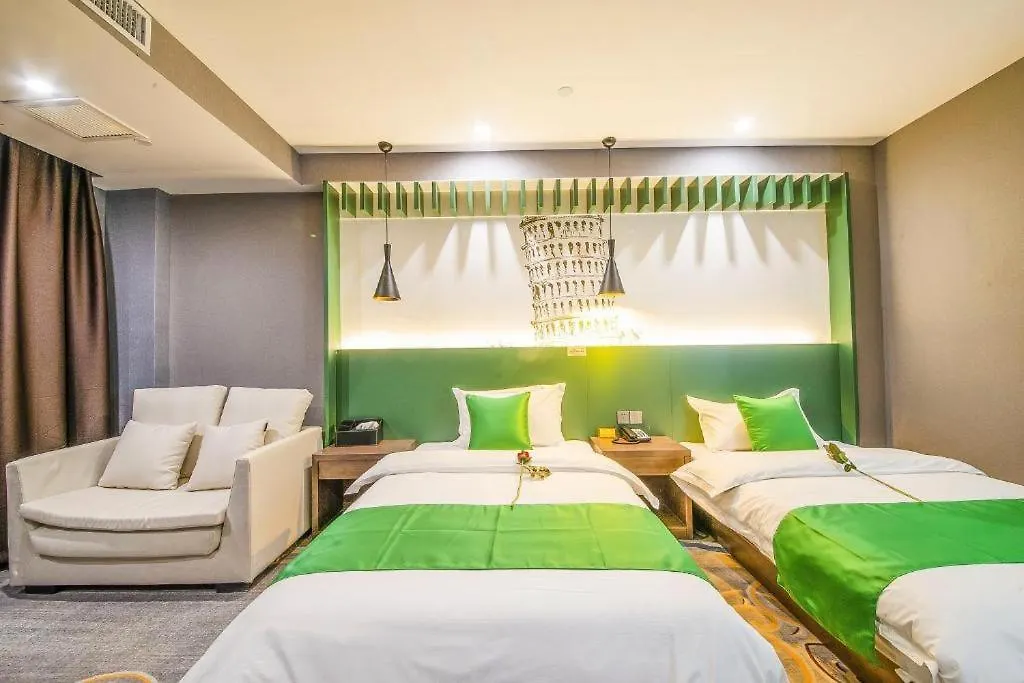 Shell Hotel Zhengzhou East High-Speed Railway Station Zhengdong Commerical Center 2*,