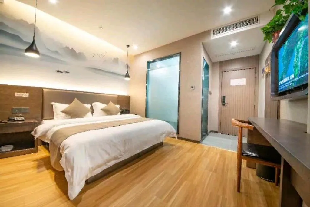 Shell Hotel Zhengzhou East High-Speed Railway Station Zhengdong Commerical Center